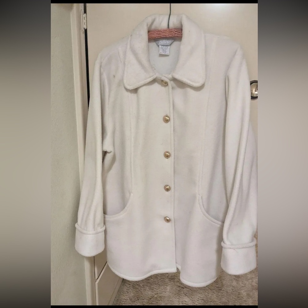 Size M. Needs to be dry cleaned. Make me an offer! :)